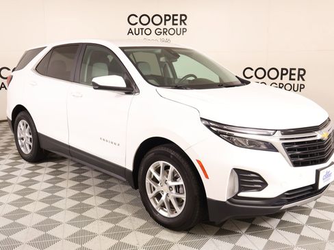 Used 2023 Chevrolet Equinox LT w/ Driver Convenience Package image 1