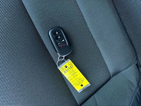 Used 2025 Honda CR-V EX image 30