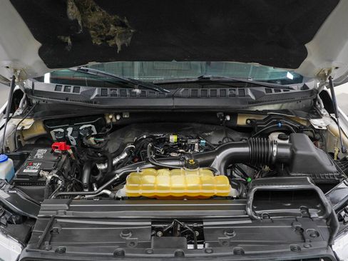 Used 2019 Ford F150 Lariat w/ Equipment Group 502A Luxury AWD/4WD image 28