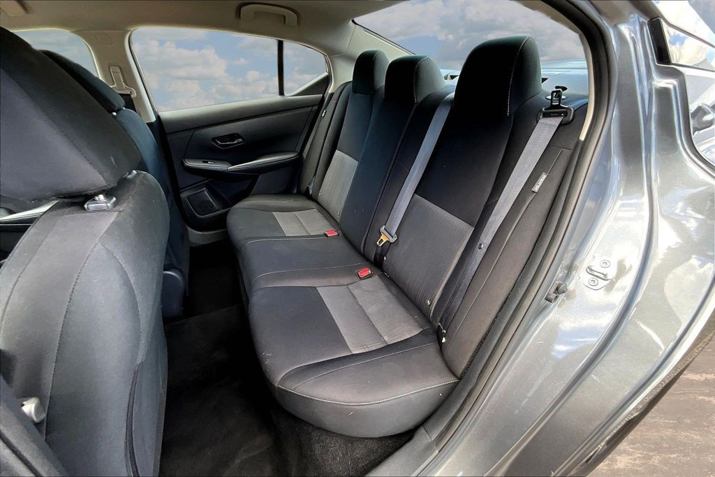 Used 2025 Nissan Sentra SV FWD image 24
