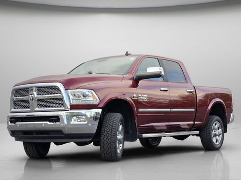Used 2018 RAM 2500 Laramie w/ Convenience Group AWD/4WD image 19