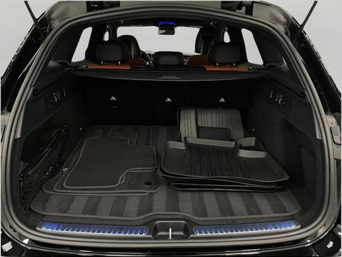 Certified 2026 Mercedes-Benz GLC 300 4MATIC image 5