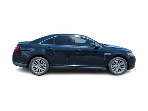 Used 2015 Ford Taurus Limited FWD image 4