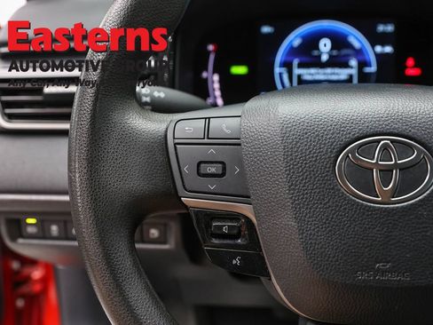 Used 2025 Toyota Camry LE FWD image 14