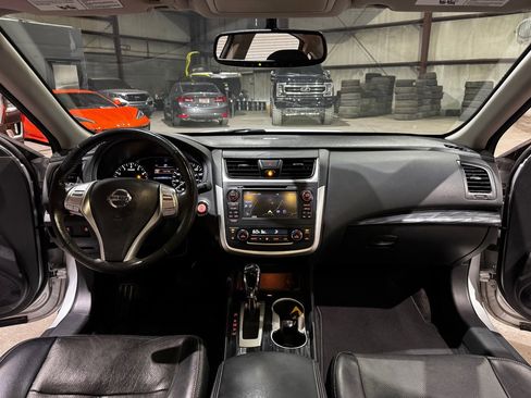 Used 2017 Nissan Altima 2.5 SL w/ Technology Package image 28