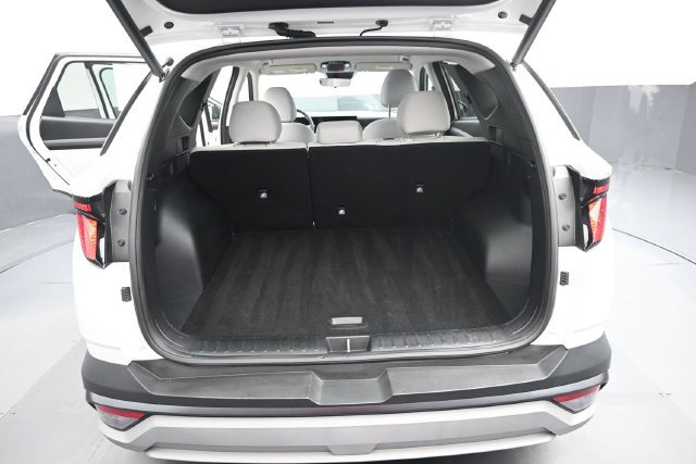 Used 2025 Hyundai Tucson SEL FWD image 24