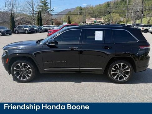 Used 2023 Jeep Grand Cherokee Overland AWD/4WD image 8
