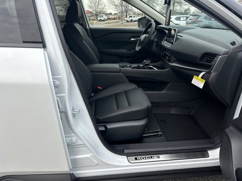 New 2026 Nissan Rogue SV image 13