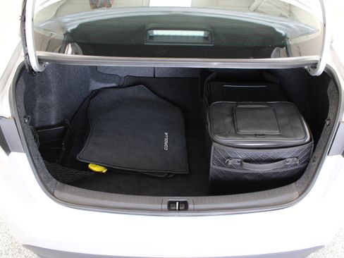 Used 2026 Toyota Corolla LE FWD image 29