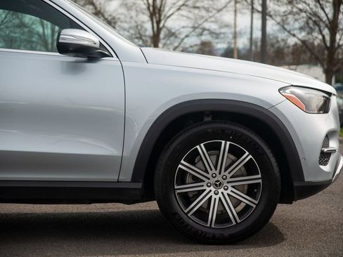 Used 2025 Mercedes-Benz GLE 350 4MATIC image 11