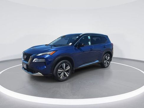 Used 2022 Nissan Rogue Platinum w/ Head-Up Display Package FWD image 4
