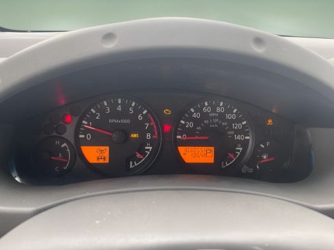 Used 2013 Nissan Frontier SV AWD/4WD image 5