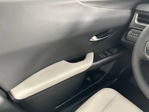 New 2026 Lexus UX 300h AWD image 31