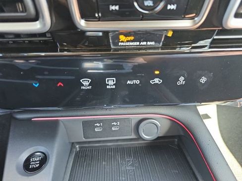 New 2026 Nissan Sentra SR FWD image 4