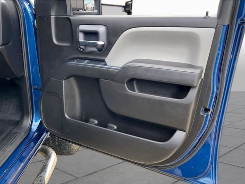 Used 2019 Chevrolet Silverado 2500 W/T AWD/4WD image 22