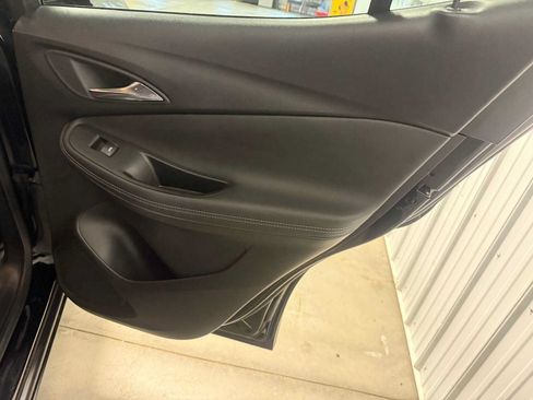 Used 2023 Buick Encore GX Select w/ Safety Package II AWD/4WD image 25