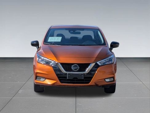 Used 2021 Nissan Versa SR FWD image 8