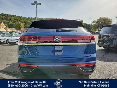 New 2026 Volkswagen Atlas Cross Sport SE image 12
