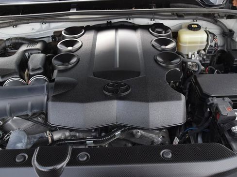 Used 2020 Toyota 4Runner Limited image 28