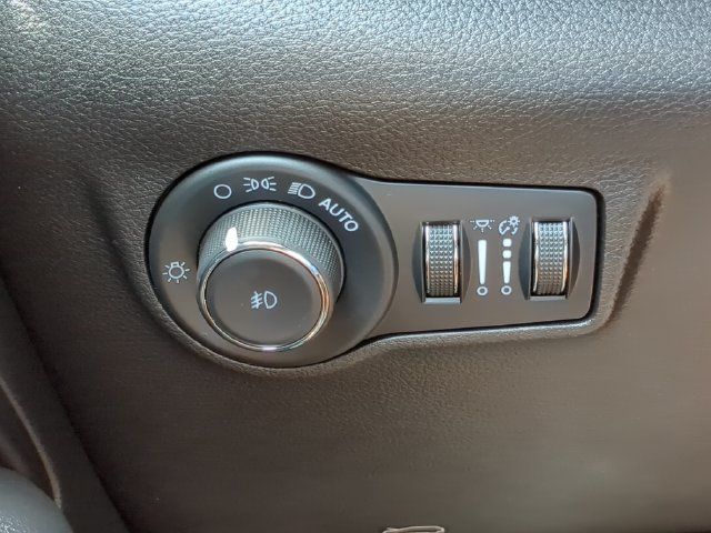 Used 2023 Jeep Compass High Altitude AWD/4WD image 30