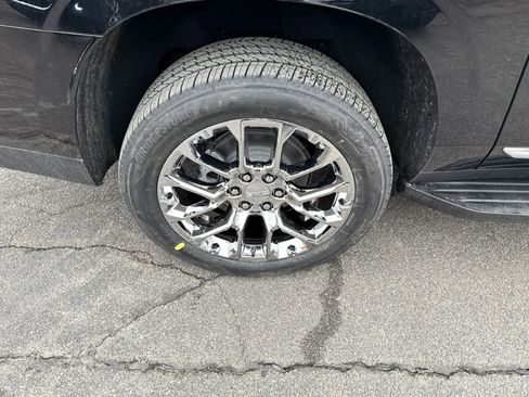 New 2026 GMC Yukon XL Elevation w/ Elevation Premium Package image 9