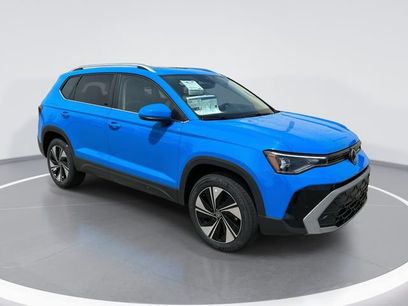 New 2026 Volkswagen Taos SE