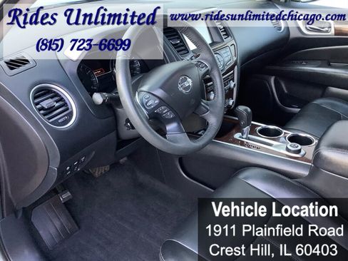 Used 2015 Nissan Pathfinder Platinum w/ Family Entertainment Package AWD/4WD image 14