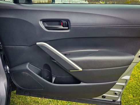 Used 2024 Toyota Corolla Cross AWD Hybrid image 38