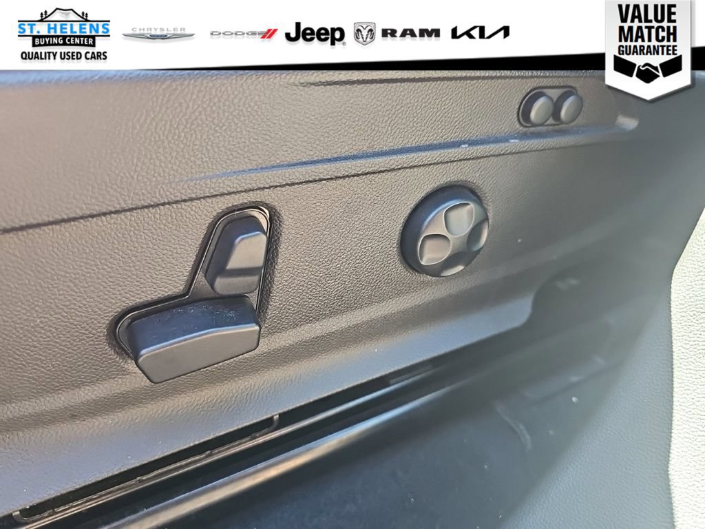 Used 2024 Alfa Romeo Stelvio Veloce AWD/4WD image 18