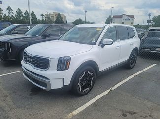 Used 2023 Kia Telluride S FWD video 1