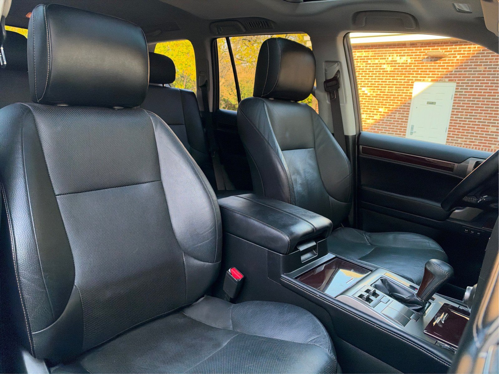 Used 2018 Lexus GX 460 Premium w/ Premium Package AWD/4WD image 29