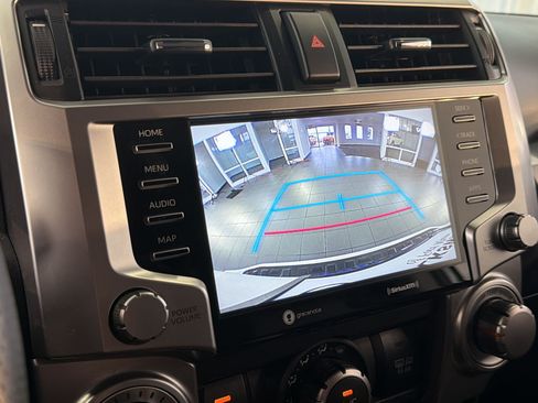 Used 2021 Toyota 4Runner SR5 AWD/4WD image 20