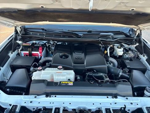 Used 2022 Toyota Tundra SR5 image 24