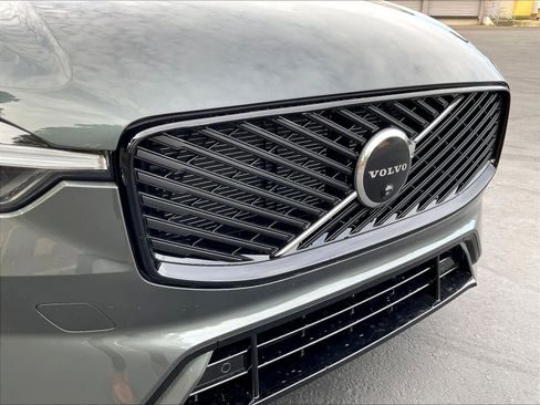 New 2026 Volvo XC60 B5 Plus w/ Climate Package image 33
