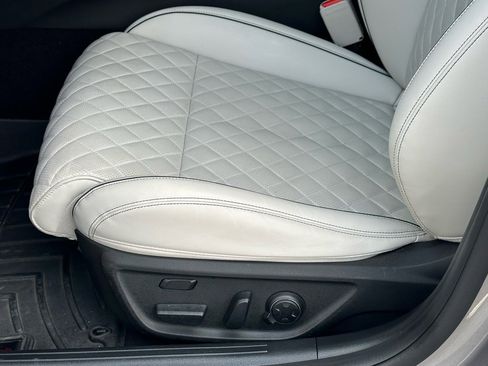 Used 2024 Genesis G70 3.3T Advanced w/ Sport Prestige Package image 12