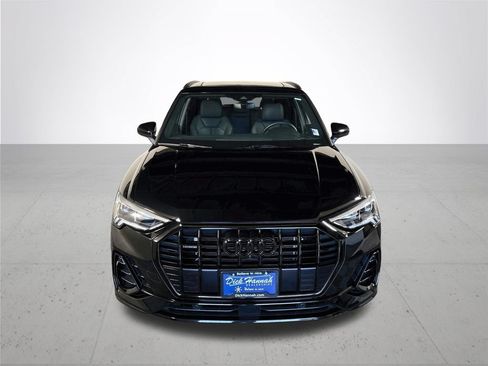 Used 2023 Audi Q3 2.0T Premium Plus w/ Premium Plus Package AWD/4WD image 3