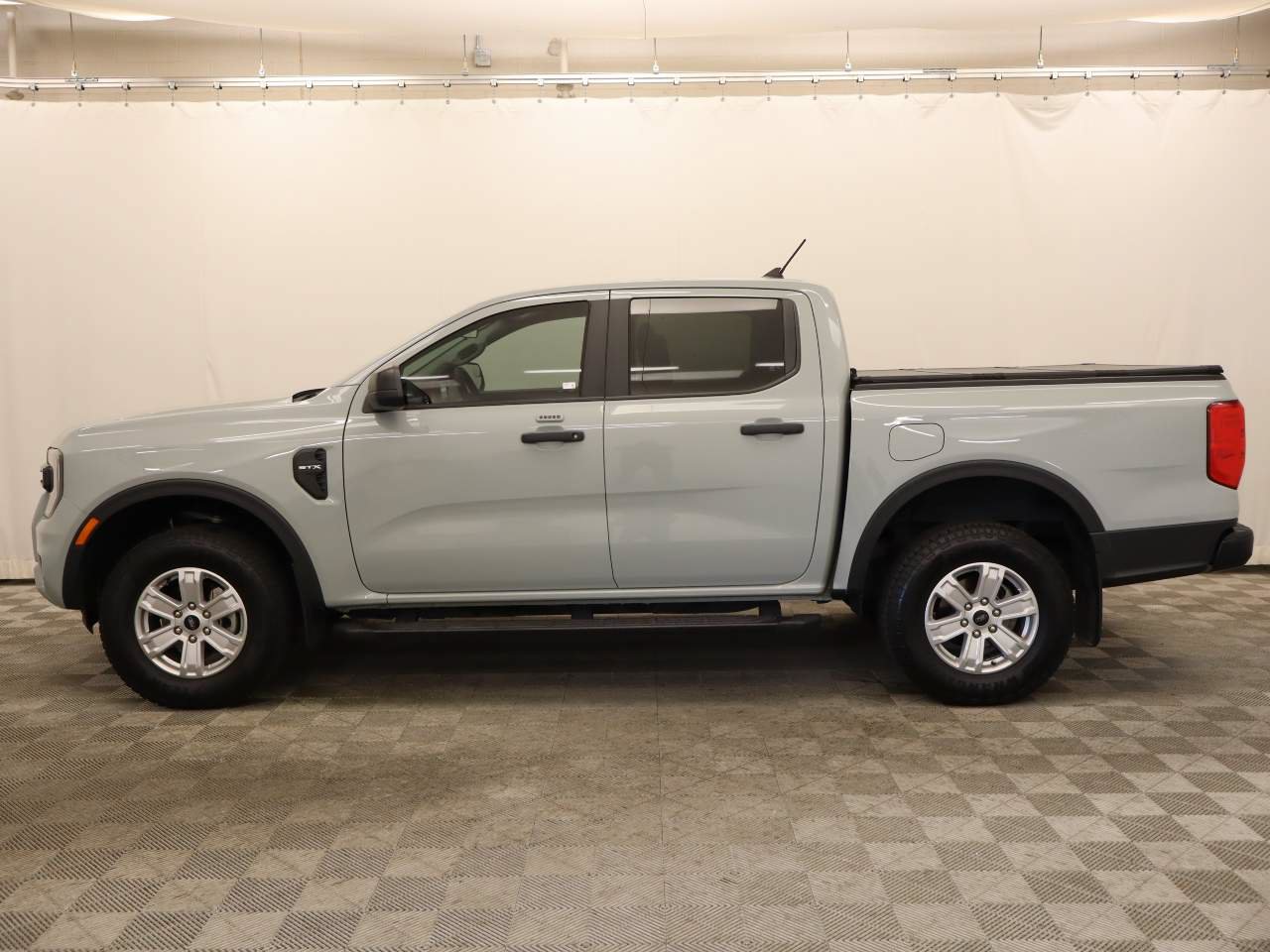 Used 2024 Ford Ranger XL w/ Trailer Tow Package RWD image 2