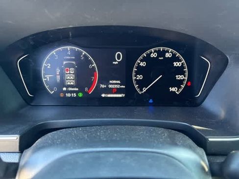 Used 2025 Honda Pilot Sport image 15