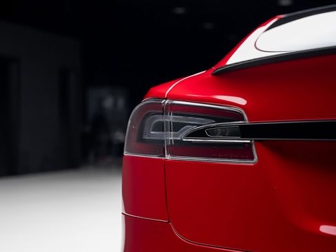 Used 2021 Tesla Model S Performance image 27