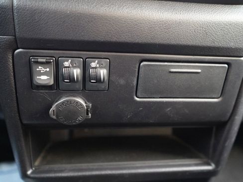 Used 2015 Toyota Sienna SE Premium image 13