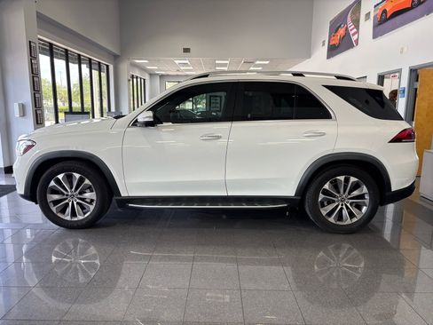 Used 2022 Mercedes-Benz GLE 350 w/ Premium Package image 2
