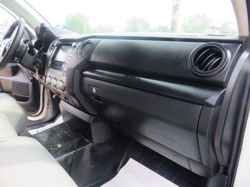 Used 2020 Toyota Tundra SR AWD/4WD image 18