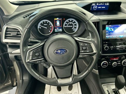 Used 2020 Subaru Forester Premium image 4