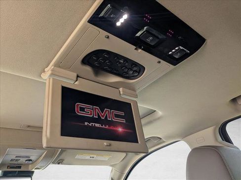 Used 2017 GMC Yukon SLT w/ Premium Edition image 21