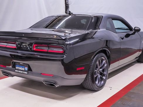 Used 2022 Dodge Challenger R/T Scat Pack RWD image 6