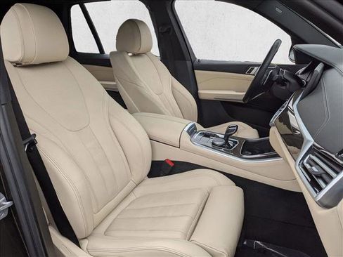 Certified 2022 BMW X5 xDrive40i w/ Premium Package image 23