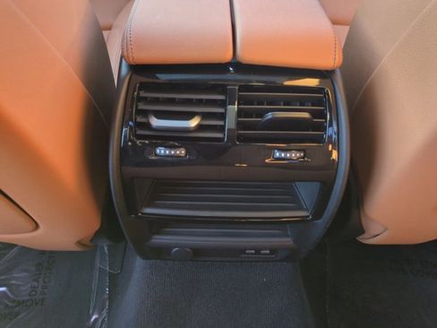 Certified 2023 BMW 530e w/ Convenience Package image 18