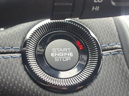 New 2025 Jeep Compass Latitude w/ Sun & Sound Group image 30