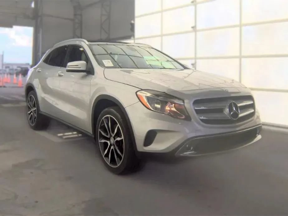 Used 2016 Mercedes-Benz GLA 250 image 2