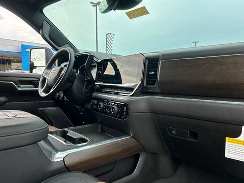 New 2026 Chevrolet Silverado 3500 High Country w/ Technology Package AWD/4WD image 34